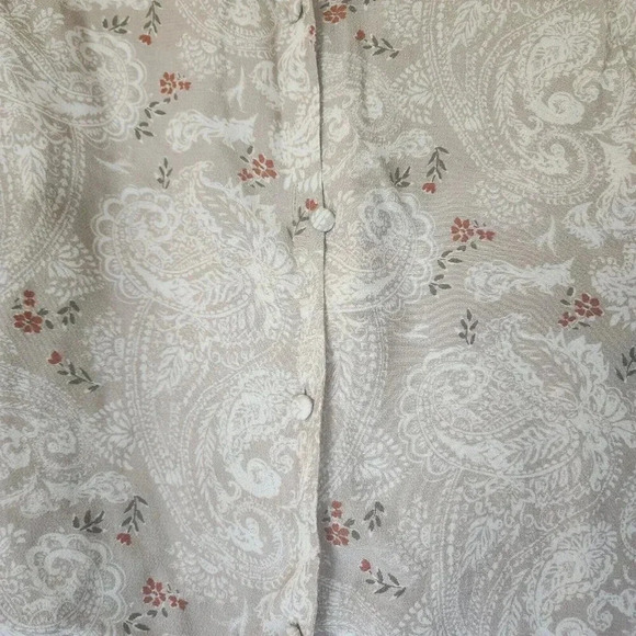NafNaf Paris Top Blouse Women's Medium Gray & Cream Paisley Floral V-Neck - Picture 4 of 5